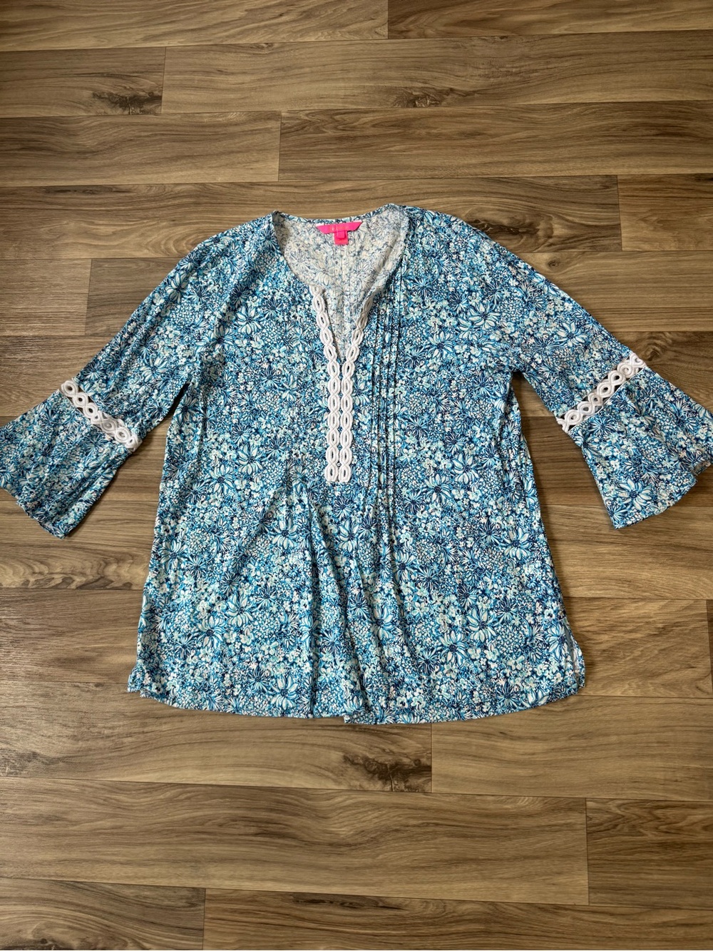 Lilly Pulitzer Hollie Tunic Top in Cumulus Blue Blooming Size Large